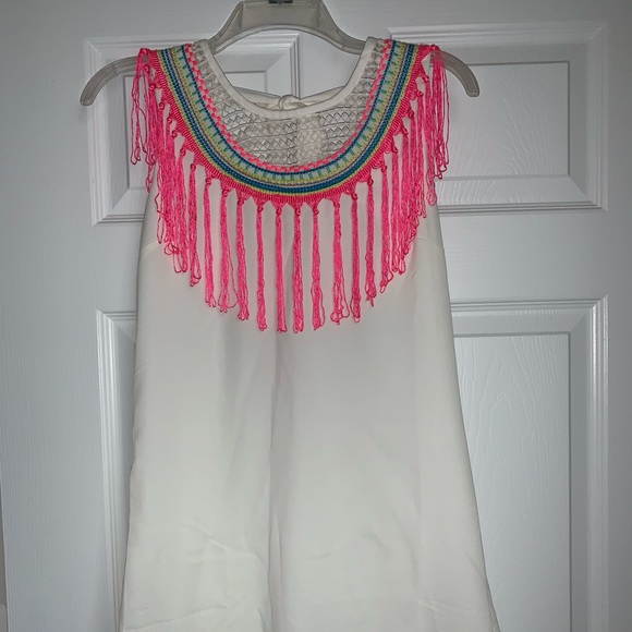 Colorful shift dress with open swoop back - Picture 4 of 6